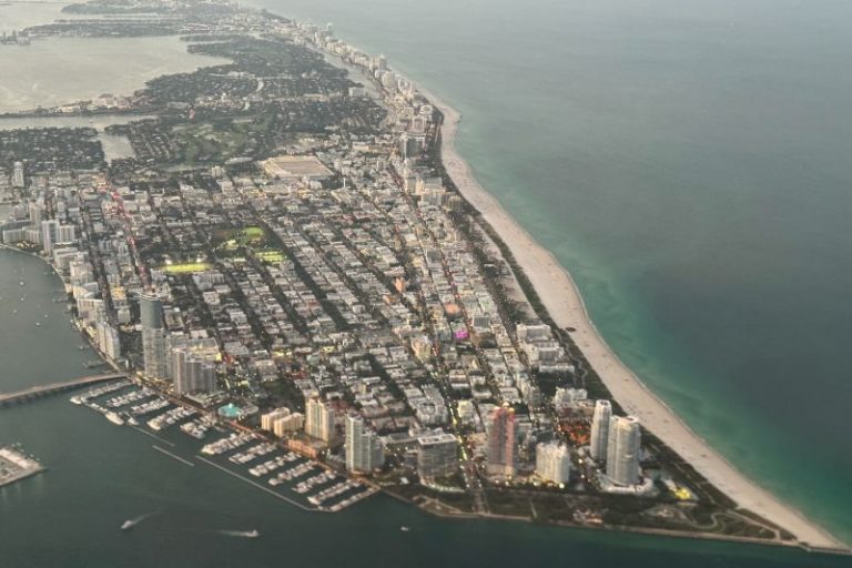 TV meteorologist blasts Florida’s new ‘Don’t Say Climate Change’ law amid oppressive heat