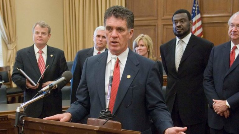 Trump picks former Florida Rep. Dr. Dave Weldon as director of CDC