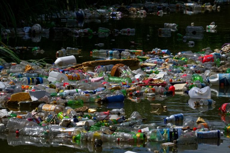 Countries fail to reach agreement in UN plastic talks