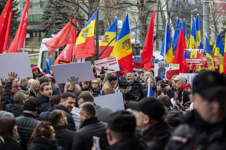 Moldova says Russia helped pro-Moscow MP flee long jail sentence