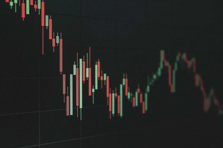 Crypto Market Update: Crypto Market Sheds 2025 Gains, UNDP Launches Blockchain Training